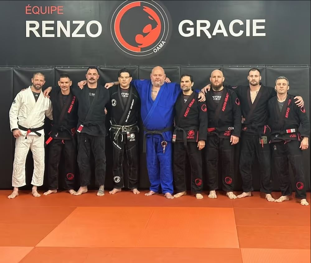 A equipe Gracie - linhagem Renzo Gracie e equipe de treinadores